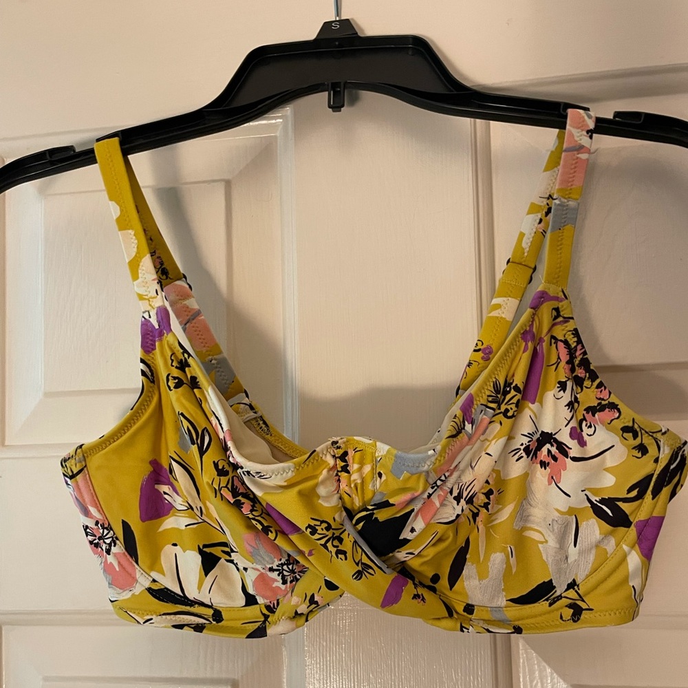 Birdsong Swimsuit Underwire Bikini Top Unlined